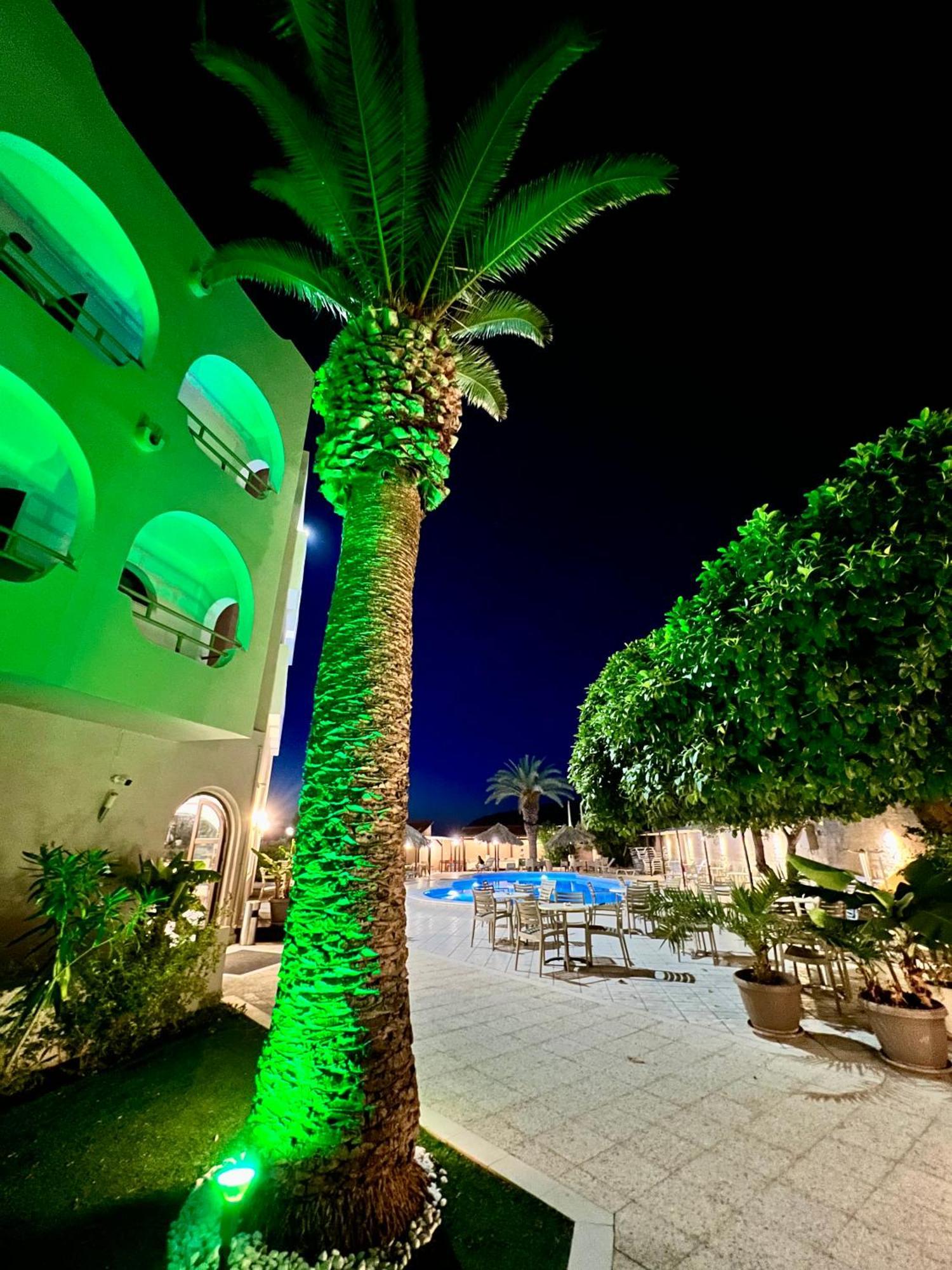 Karteros Hotel Exterior foto